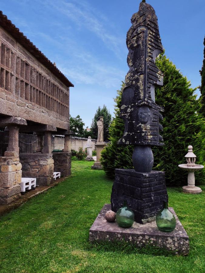 Albergue Villa San Clemente Tui Buitenkant foto