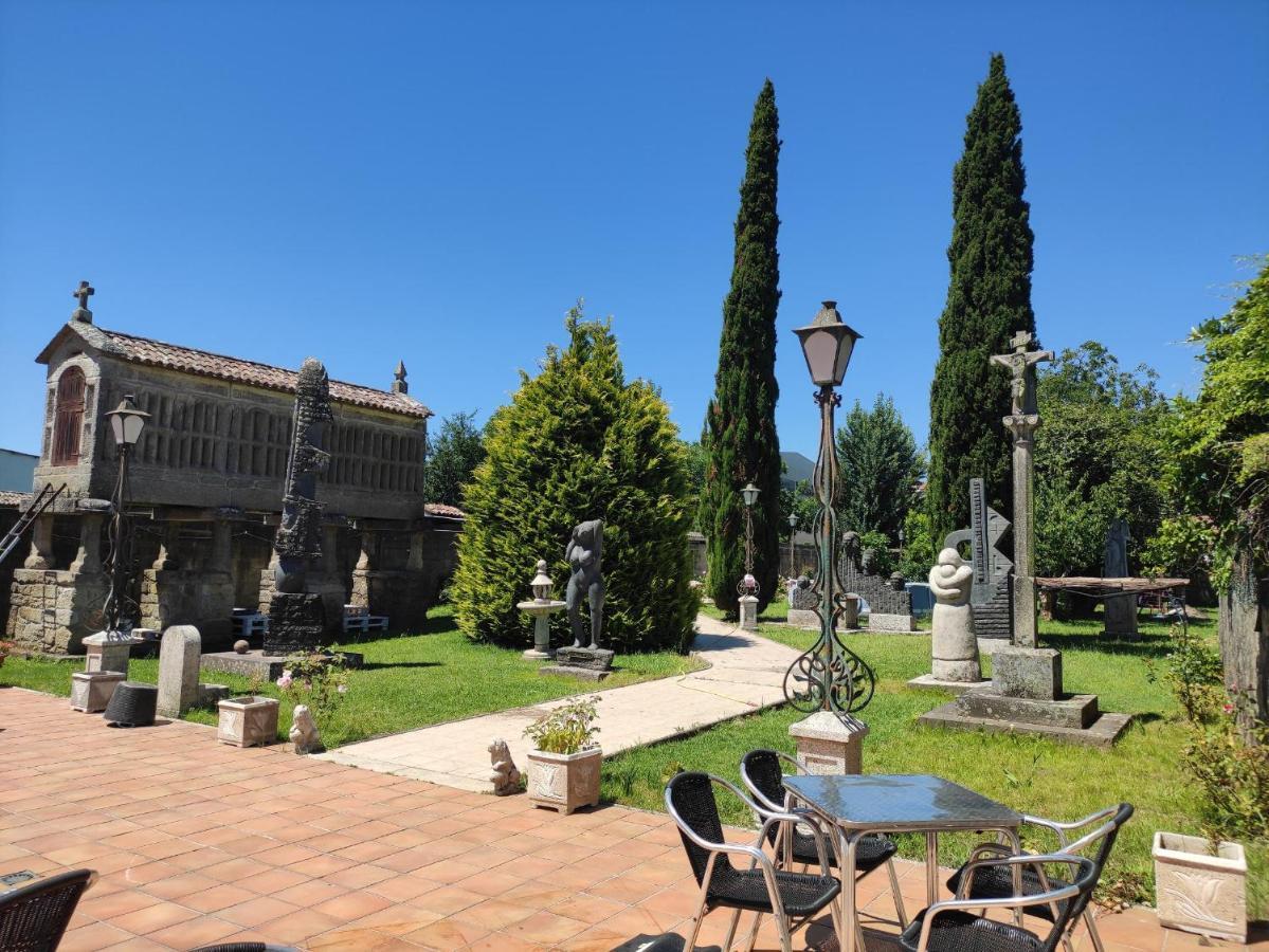 Albergue Villa San Clemente Tui Buitenkant foto