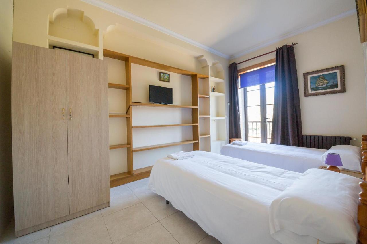 Albergue Villa San Clemente Tui Buitenkant foto